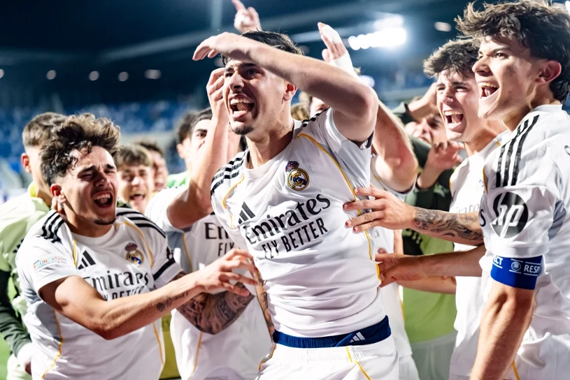 Co za mecz. Real posłał PSG "na deski". Popis bramkarza w karnych