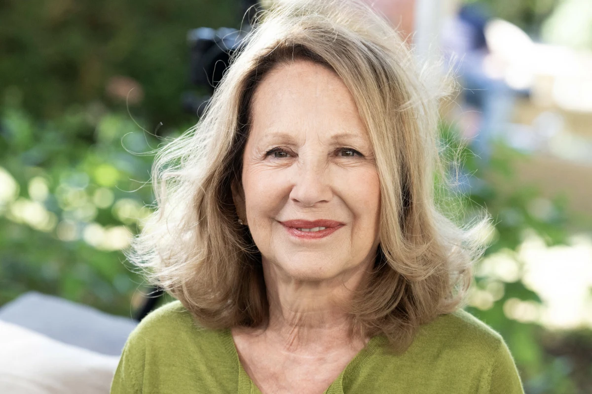 Nathalie Baye, jedna z największych gwiazd francuskiego kina, zmarła w wieku 77 lat. O jej śmierci poinformowała rodzina. Aktorka, czterokrotna laureatka Cezarów, zmagała się z chorobą neurodegeneracyjną – otępieniem z ciałami Lewy’ego. 