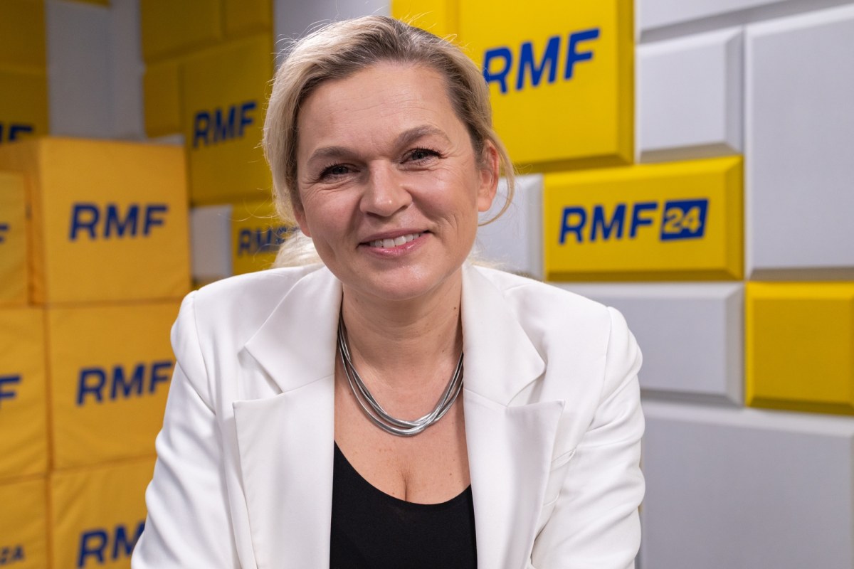 Czy edukacja zdrowotna jest memem? Zapytamy Barbarę Nowacką