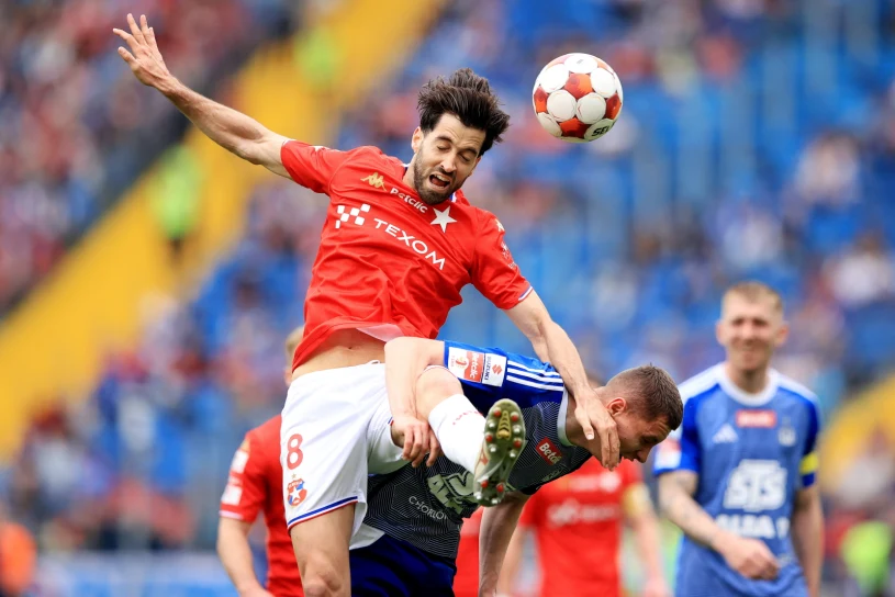 Zawrzało w "Kotle Czarownic". Wisła starła się z Ruchem. Thriller do końca