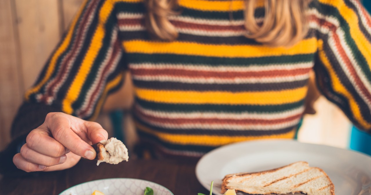 Czy zmiana godzin jedzenia może pomóc schudnąć. Poznaj wyniki najnowszych badań