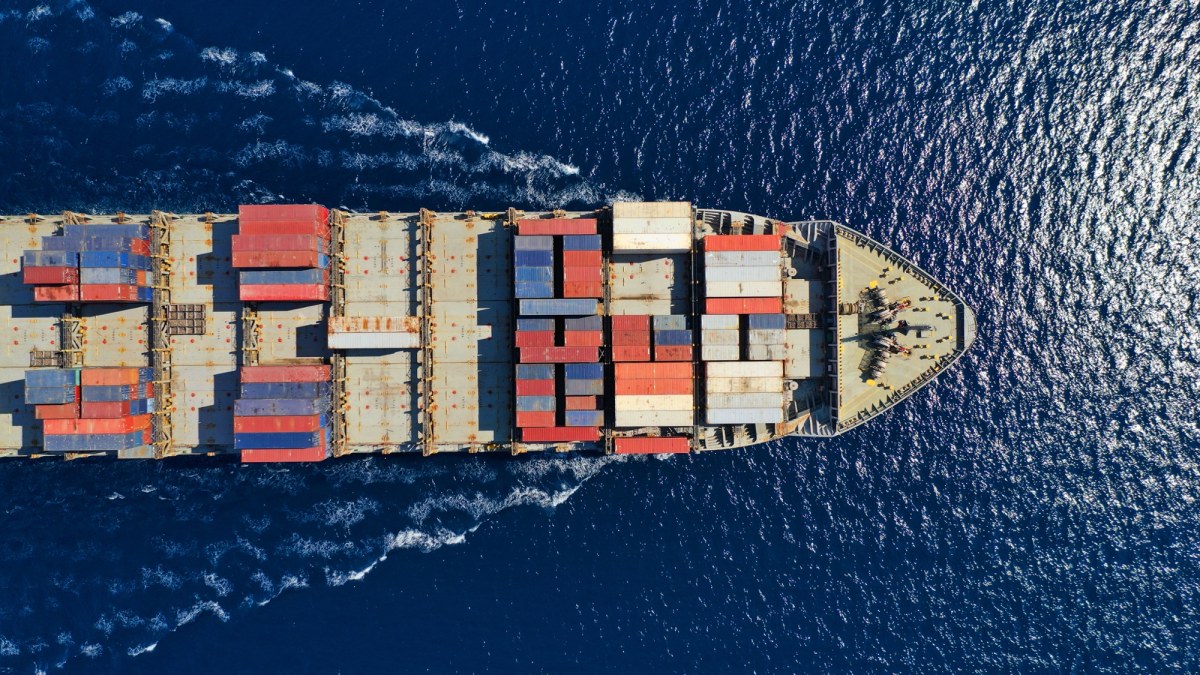 Amerykańska marynarka przejęła irański statek w cieśninie Ormuz