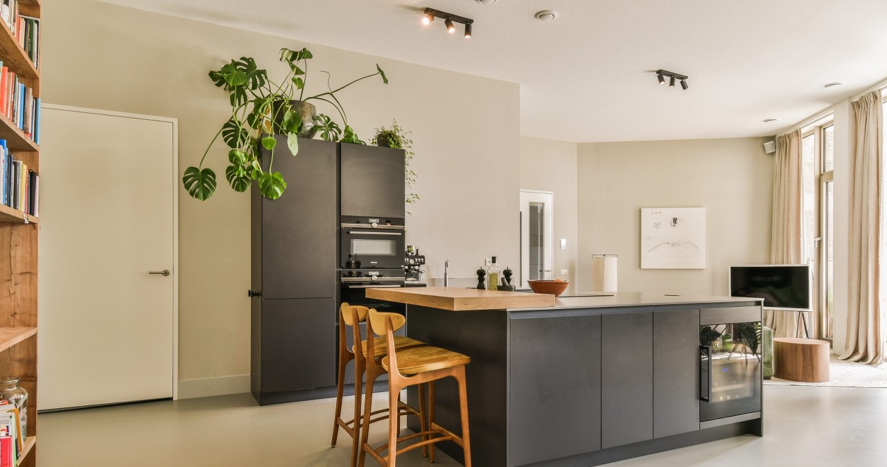 Już nie płytki czy panele. Teraz takie podłogi są hitem wnętrz