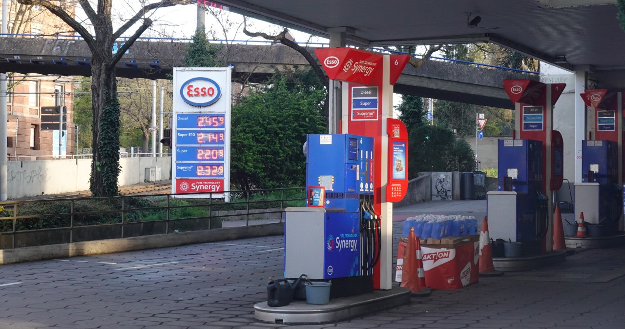 Powróci powszechna praca zdalna? Rząd szykuje się na kryzys paliwowy