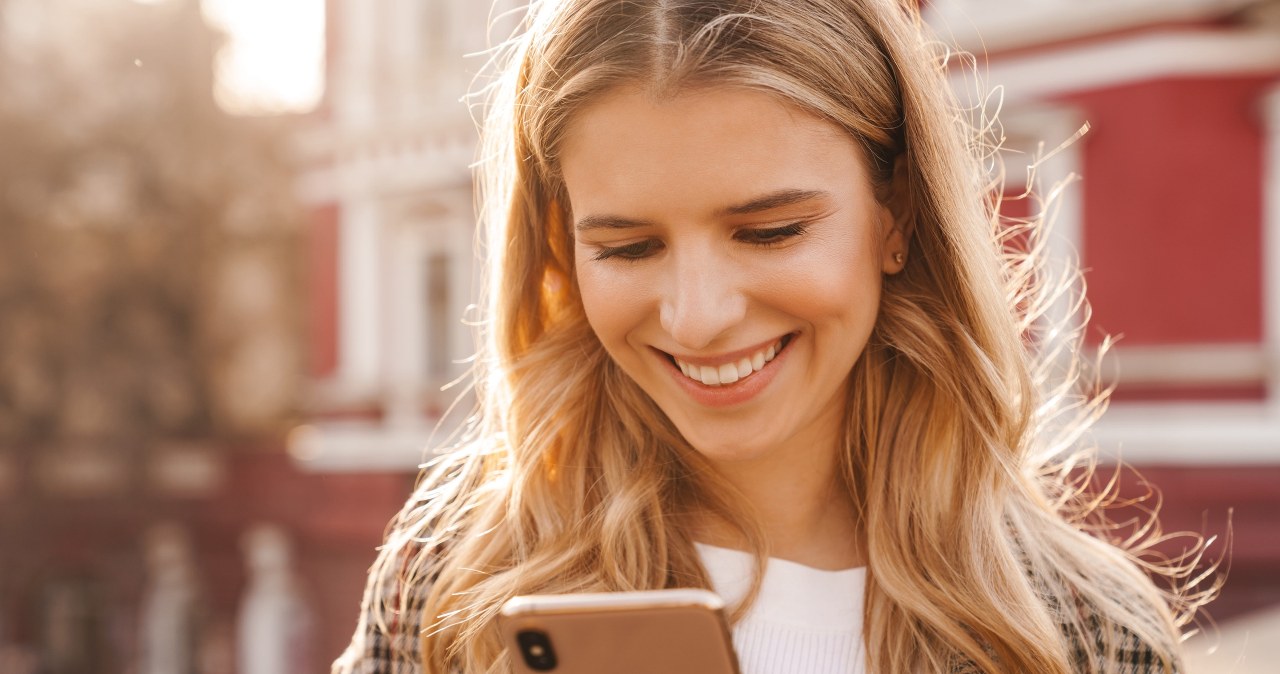 Zetki mówią "dość". Nowy trend to powrót do przeszłości, "zmienia" mózg