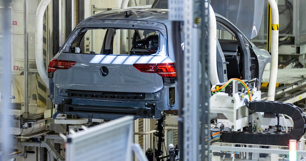 Niemcy zmieniają kurs. Fabryki aut będą produkować broń