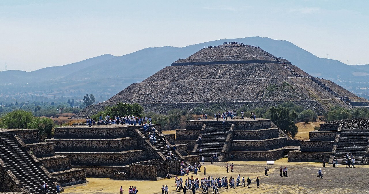 Strzelanina w Meksyku. Napastnik zaatakował z Piramidy Księżyca