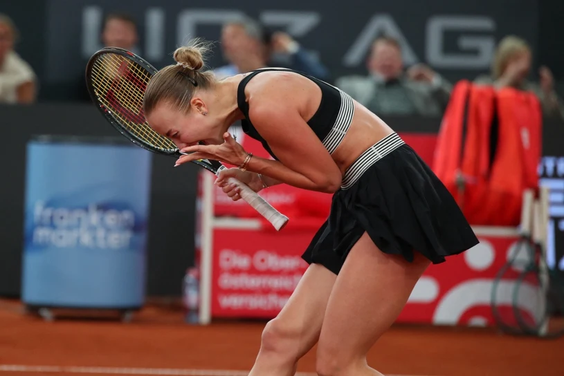 Klęska skandalistki w Madrycie. Rozstawiona z "2" jednak nie zagra o tytuł