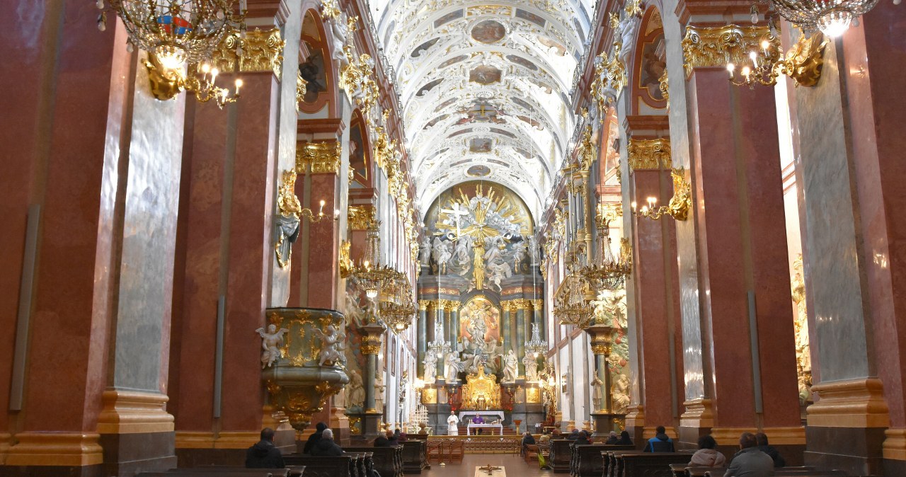 Ważna dla Polaków uroczystość przełożona. Episkopat ogłosił decyzję