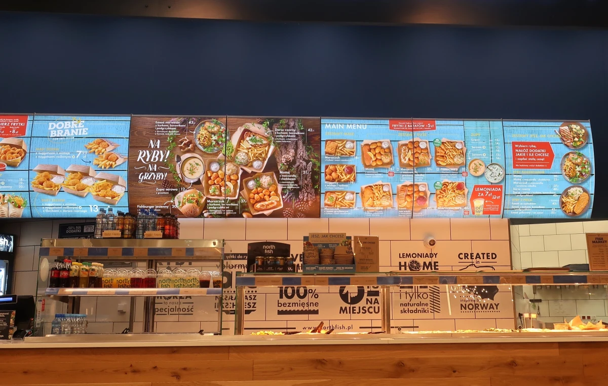 ​Operator popularnych sieci restauracji North Fish i John Burg znalazł się w poważnych tarapatach. North Food, spółka należąca do najbogatszego Polaka - Michała Sowołowa, złożyła wniosek o upadłość, jednak sąd go odrzucił. Firma rozpoczęła już zwolnienia grupowe obejmujące 163 osoby, a proces redukcji zatrudnienia trwa.