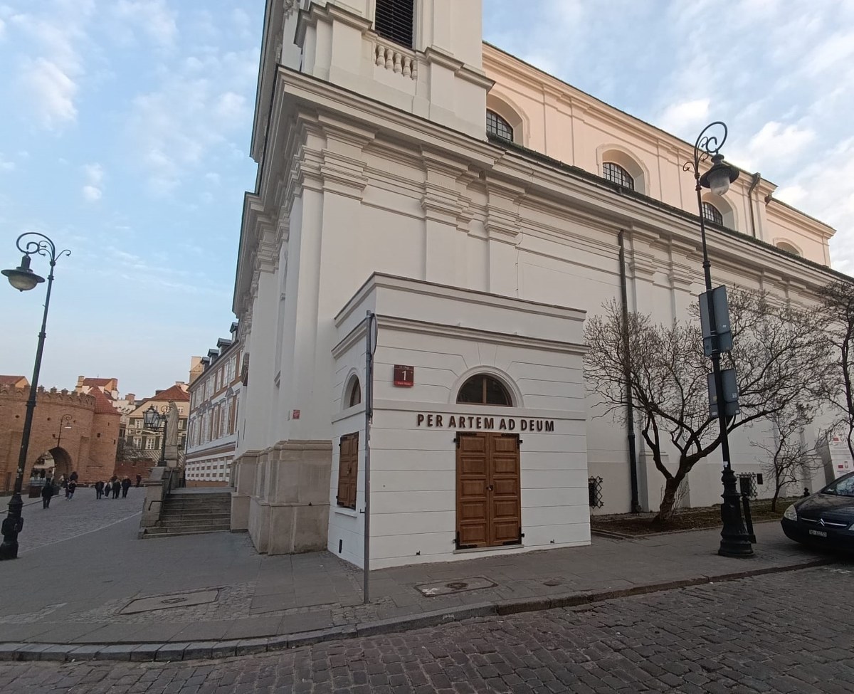 Najmniejszy zabytek Warszawy odzyskał dawny blask. Odkryto tajemniczą piwnicę