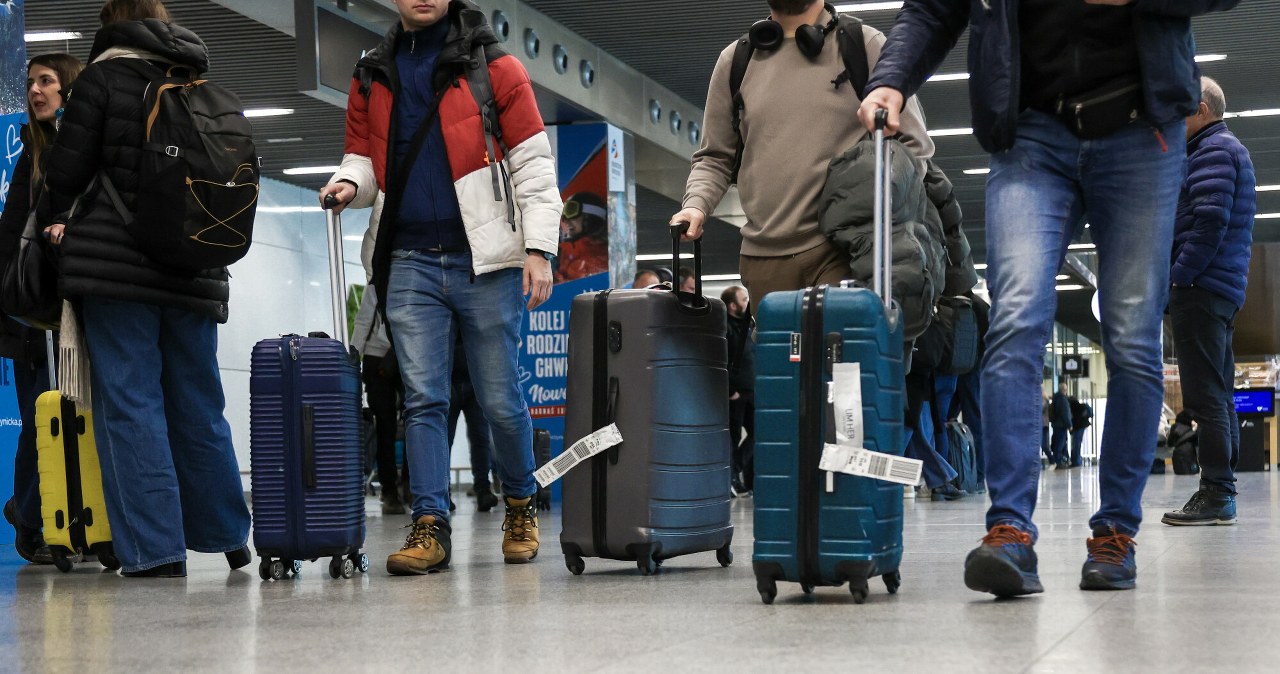 Brytyjczycy wściekli na polskie lotnisko. "Omijajcie Kraków", "porażka"