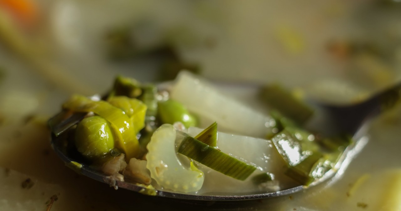 Jest prosta, tania i lekka. Pomoże w odchudzaniu i przyniesie ulgę jelitom