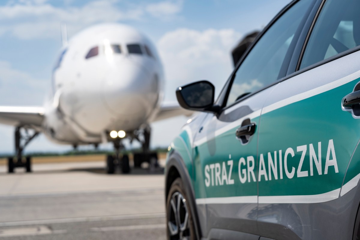 "Bomba" na lotnisku w Rzeszowie. Kiepski żart 38-latka zmusił go do zmiany planów