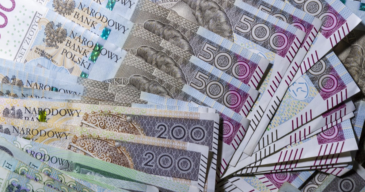 Masz je w ręku, ale rzadko się przyglądasz. 500 i 200 zł to lekcja historii