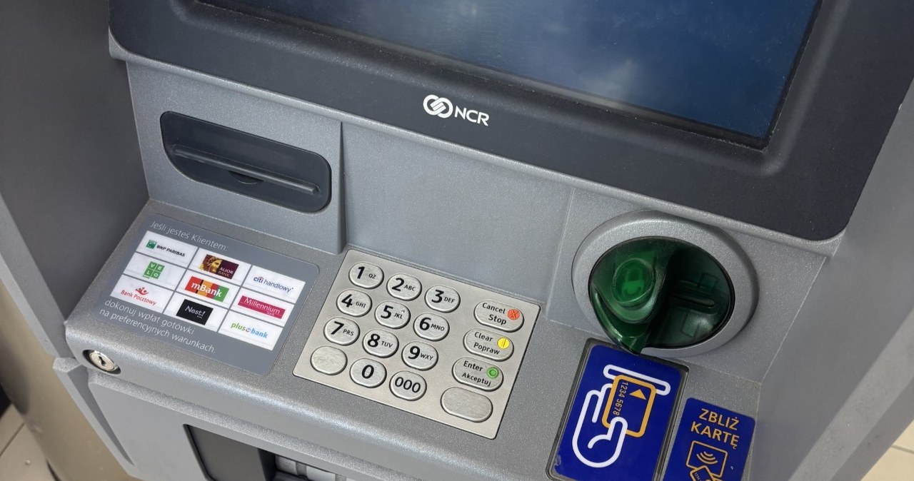 Uważaj, ile wpłacasz w bankomacie. Banki donoszą skarbówce