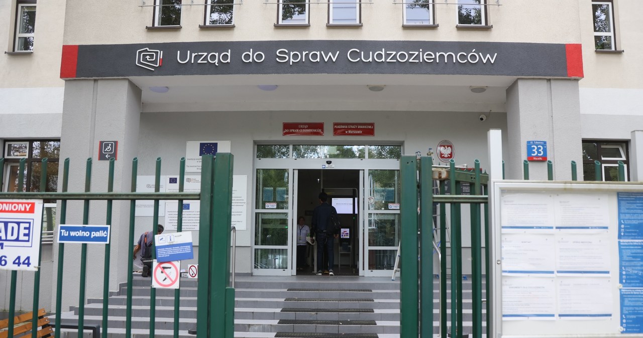 PiS nie odpuszcza. Posłowie wracają z projektem w sprawie cudzoziemców