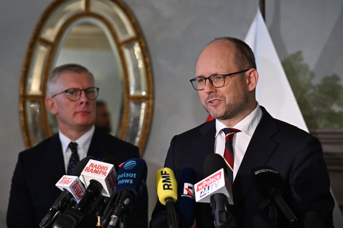 Konflikt powodem rezygnacji Cenckiewicza? Schetyna: Mówiło się o tym