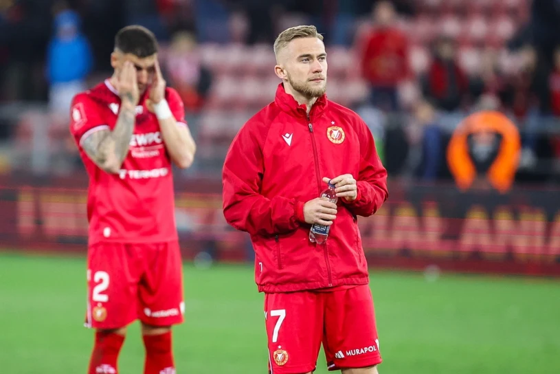 Grał z Widzewem w Pucharze Europy. “Nawet ptasiego mleczka im nie brakuje”