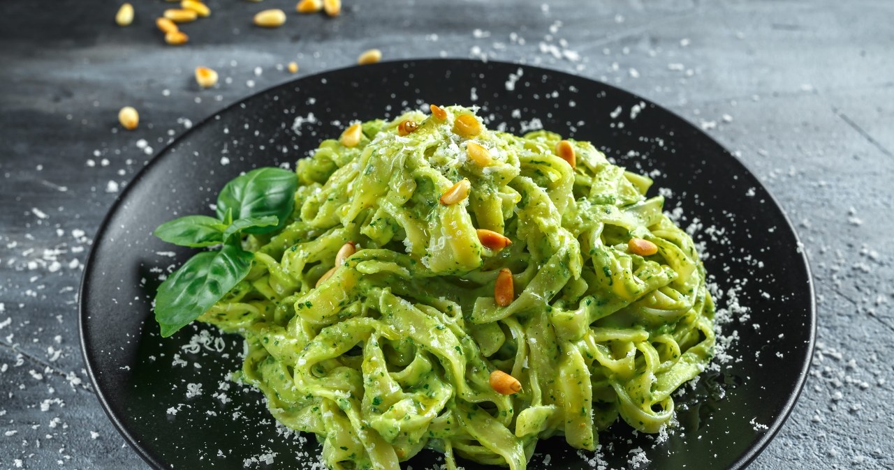 Obłędnie pyszny sposób na szparagi. Koniecznie wypróbuj póki trwa sezon