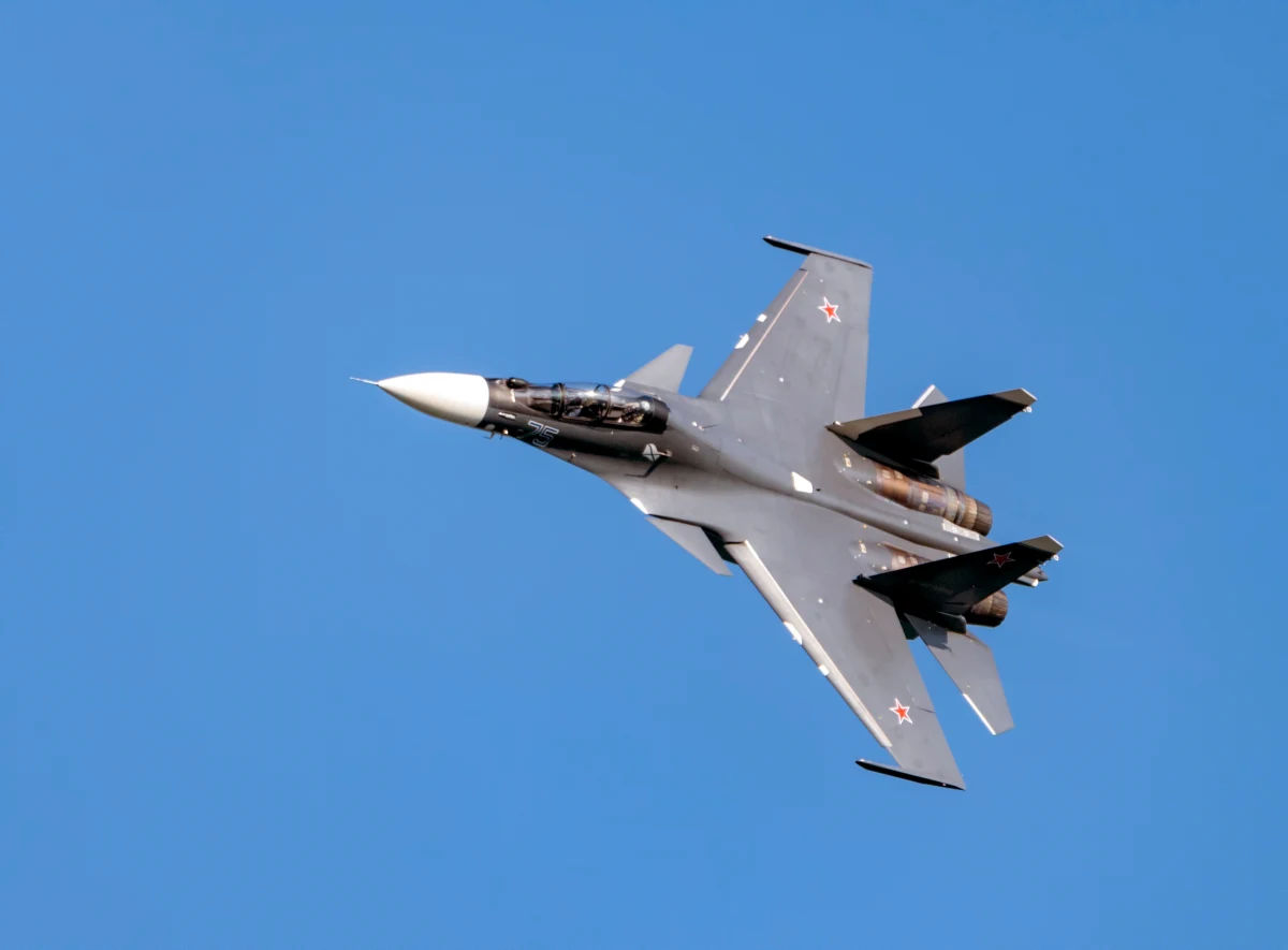 "Polskie F-16 przechwyciły dwa rosyjskie Su-30 nad Bałtykiem" - przekazał na platformie X wiceminister obrony narodowej Cezary Tomczyk. Do incydentu doszło dziś. 