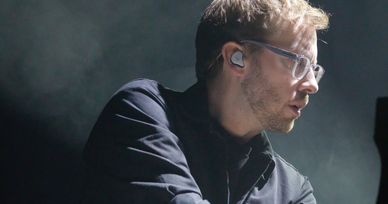 Tłum Polaków zaczął krzyczeć w stronę gwiazdora. Padły niecenzuralne słowa