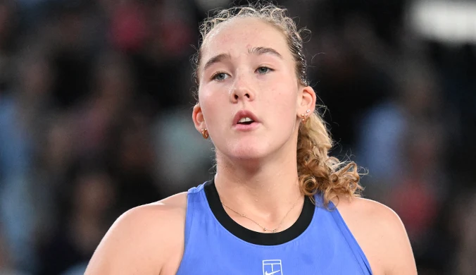 Zaskakujące 0:2 Andriejewej u progu starcia Świątek. Koniec po 90 minutach