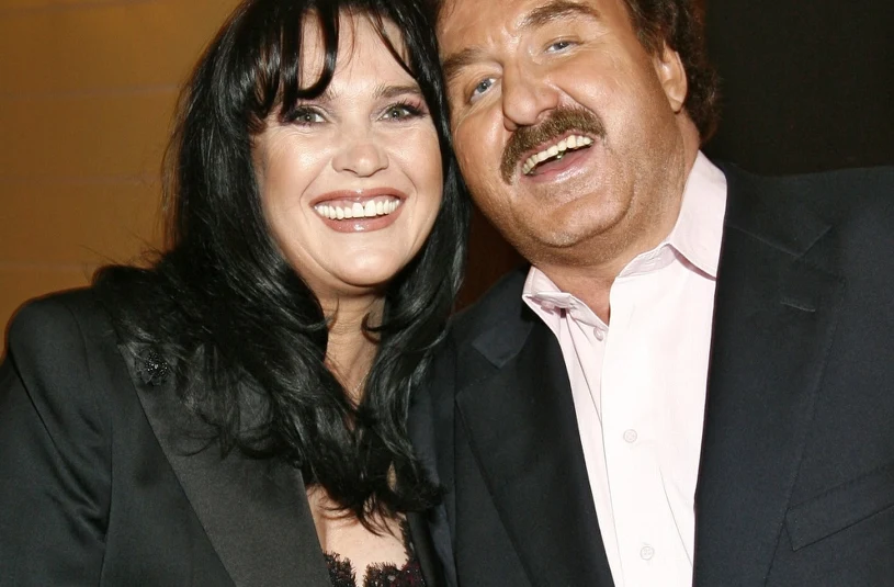 Mówi szczerze o życiu po śmierci sławnego męża. "Mam momenty załamania"