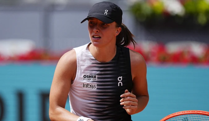 Krecz Igi Świątek w trzecim secie. Lekarz WTA wkroczył na kort w Madrycie