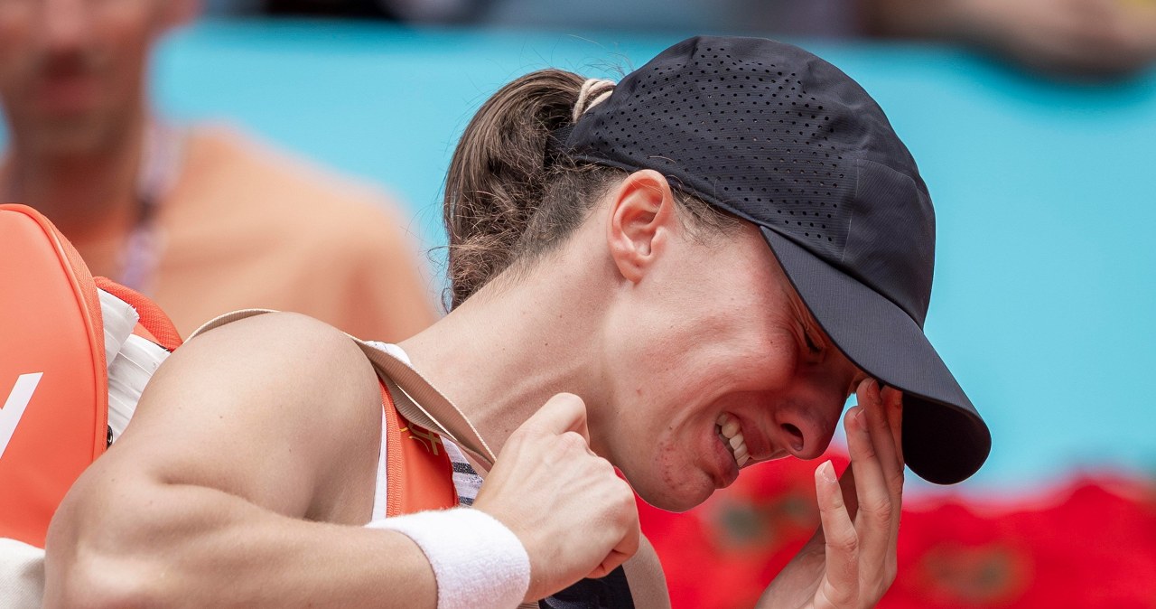 Iga Świątek opuściła kort we łzach. Znamy powód wycofania