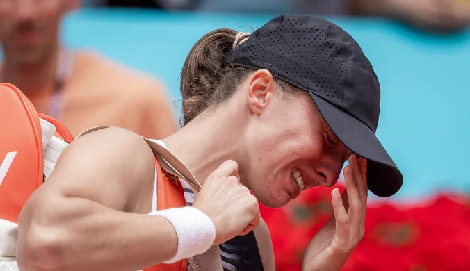Iga Świątek opuściła kort we łzach. Znamy powód wycofania