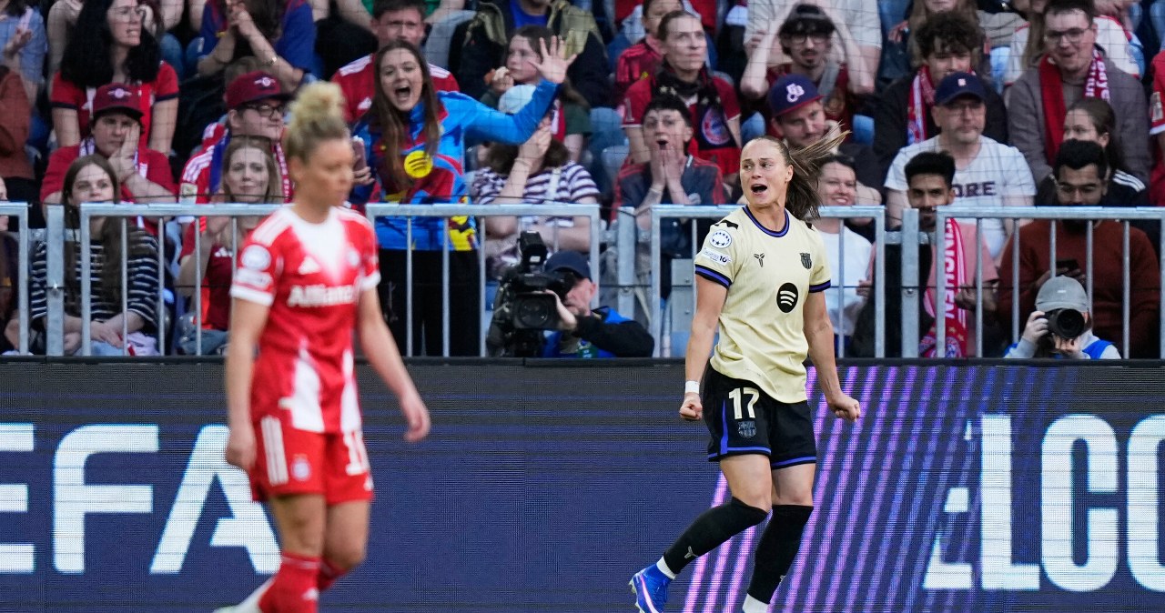 Widowisko w Monachium. Pajor z golem, potem czerwone kartki. Zawód "Barcy"