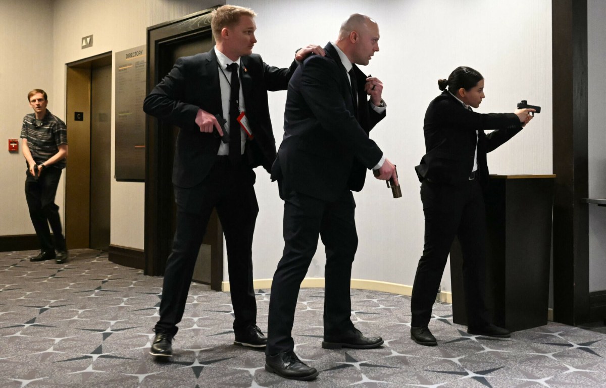 Ujawnił, jaki miał cel, strzelając na gali. FBI w jego domu