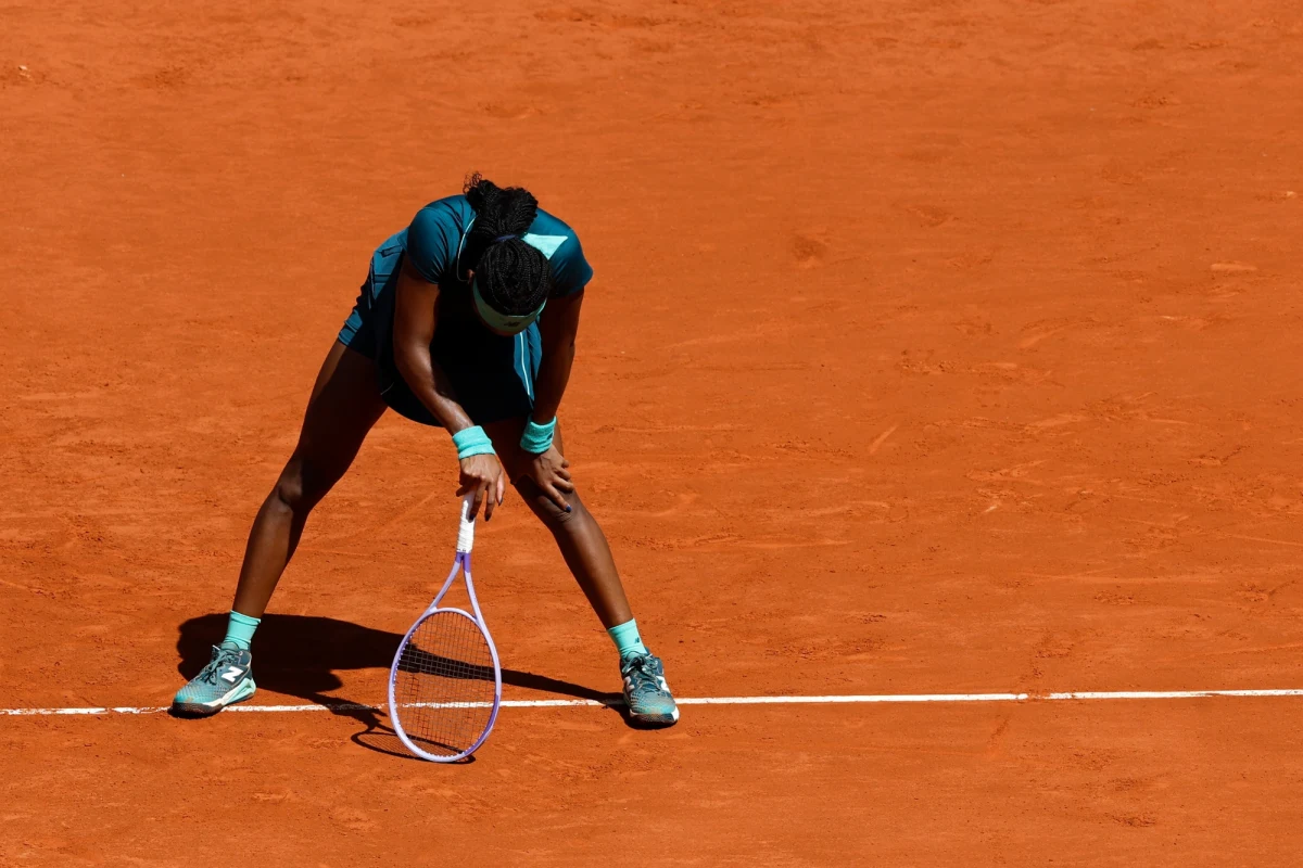 Turniej WTA 1000 w Madrycie znalazł się w centrum uwagi nie tylko ze względu na sportowe emocje, ale także z powodu poważnych problemów zdrowotnych zawodników. Po wycofaniu się Igi Świątek z powodu wirusa, kolejne gwiazdy światowego tenisa zgłaszają kłopoty zdrowotne, a organizatorzy muszą mierzyć się z falą rezygnacji i niepokojem o dalszy przebieg imprezy.