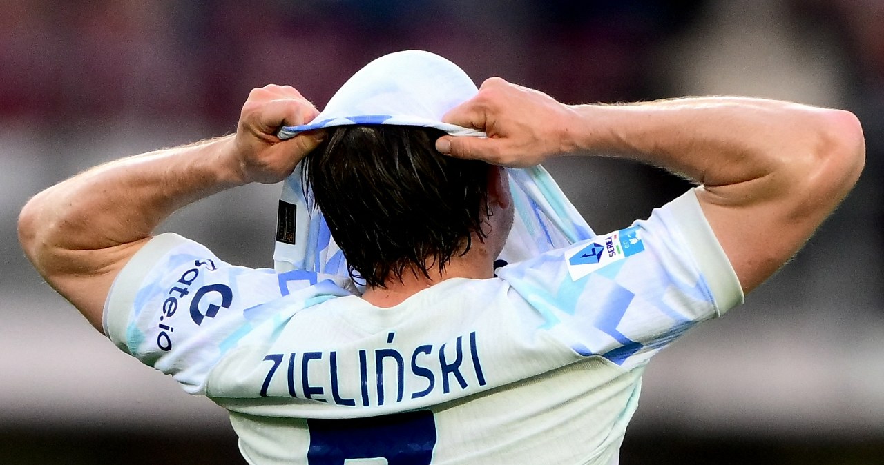 Piotr Zieliński na ustach Włochów. Wytknęli mu to po meczu, nie mają litości