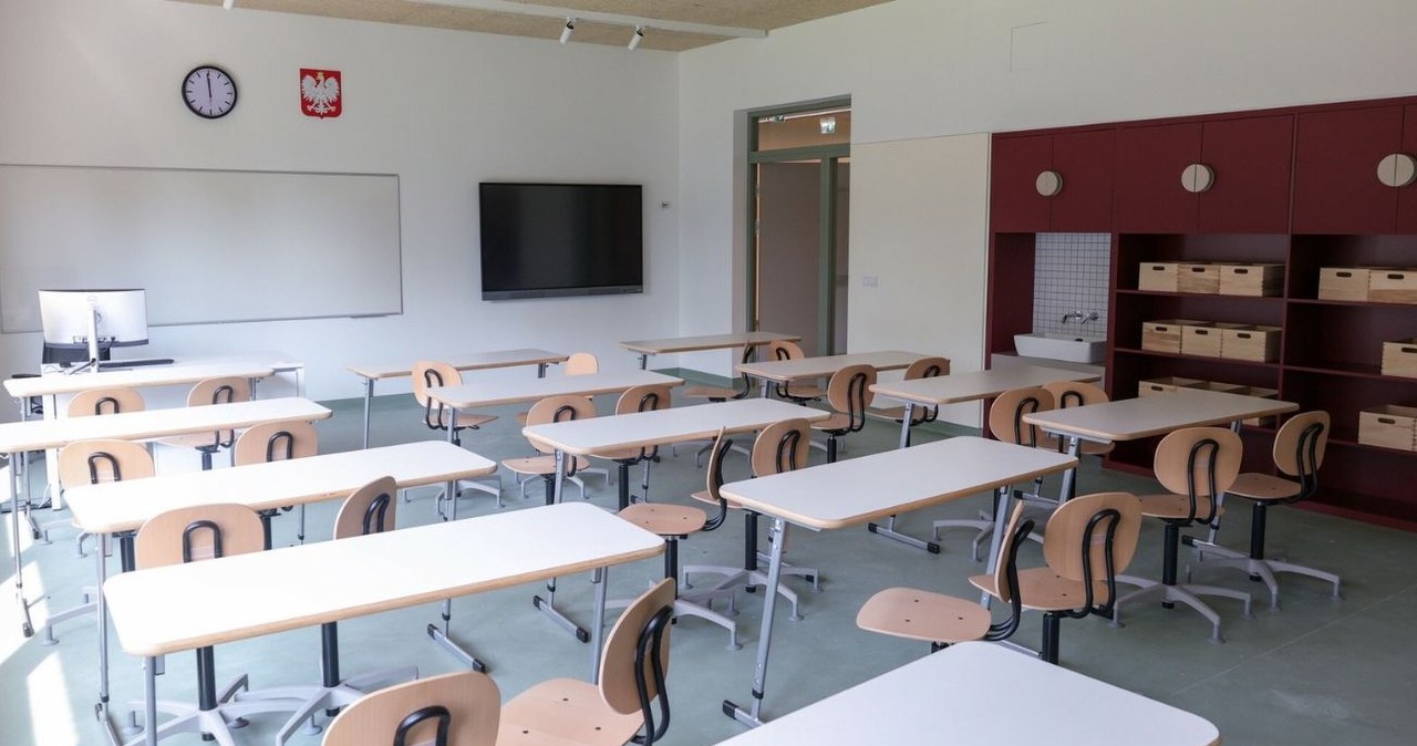Darmowy eDziennik za 190 mln zł. "Są pilniejsze problemy do rozwiązania"