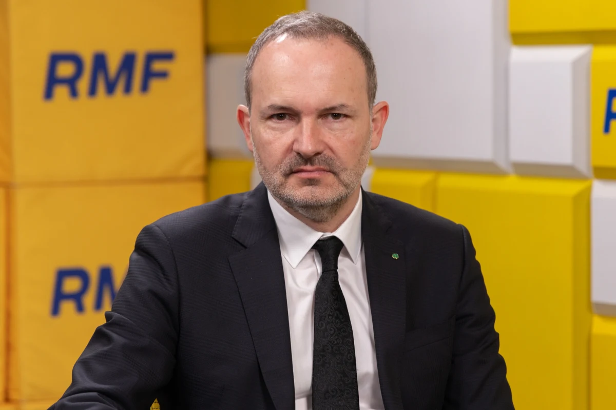 Czy PSL przyłoży rękę do zdymisjonowania dwóch ministrów w rządzie Donalda Tuska? Kiedy Polska złoży skargę do TSUE na porozumienie handlowe z krajami Mercosur? Między innymi o to Tomasz Weryński zapyta w Rozmowie o 7:00 w Radiu RMF24 Krzysztofa Hetmana, europosła PSL, byłego ministra rozwoju i technologii. Zapraszamy!