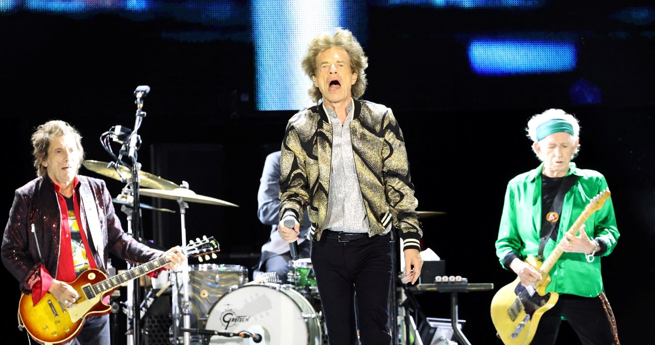 Tajemnicze plakaty na całym świecie. Co fani wypatrzyli w Warszawie?