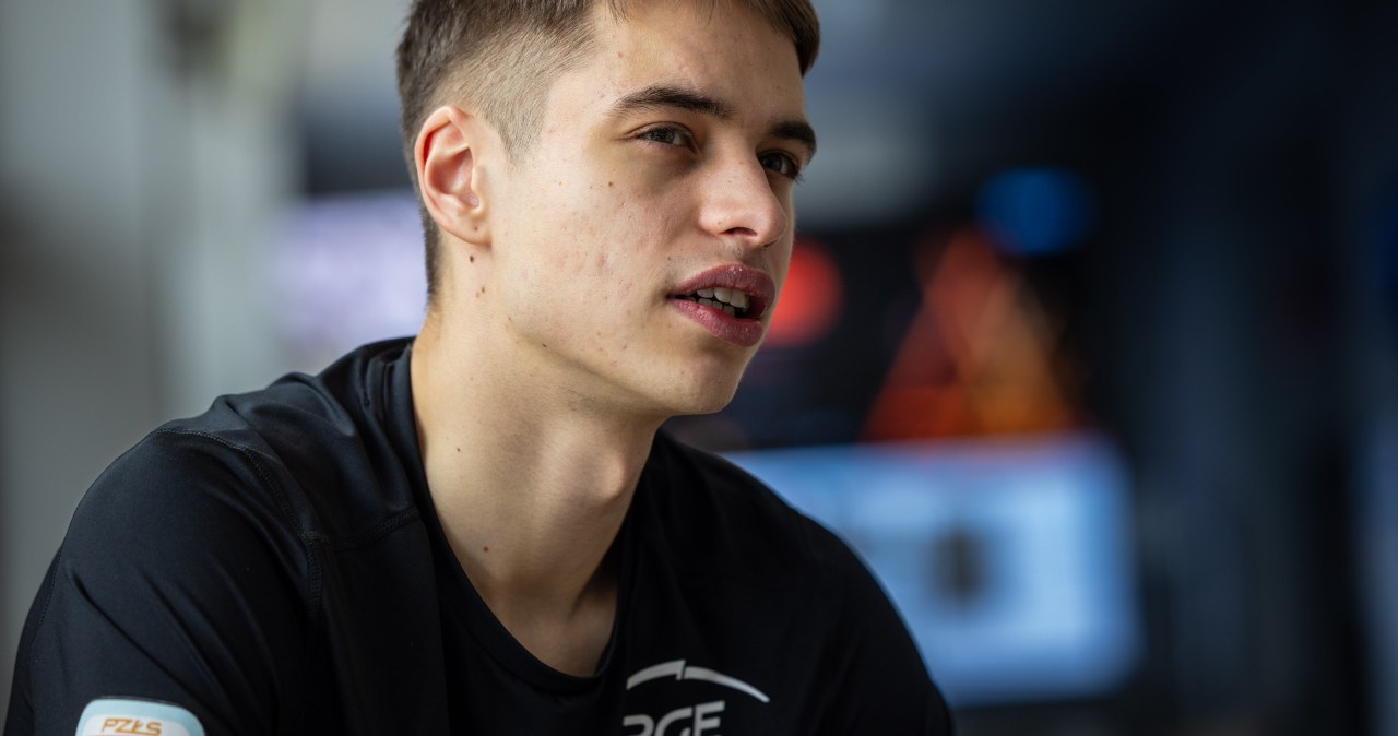 Semirunnij postawił Polskę na nogi w środku nocy. Prezes wchodzi do gry