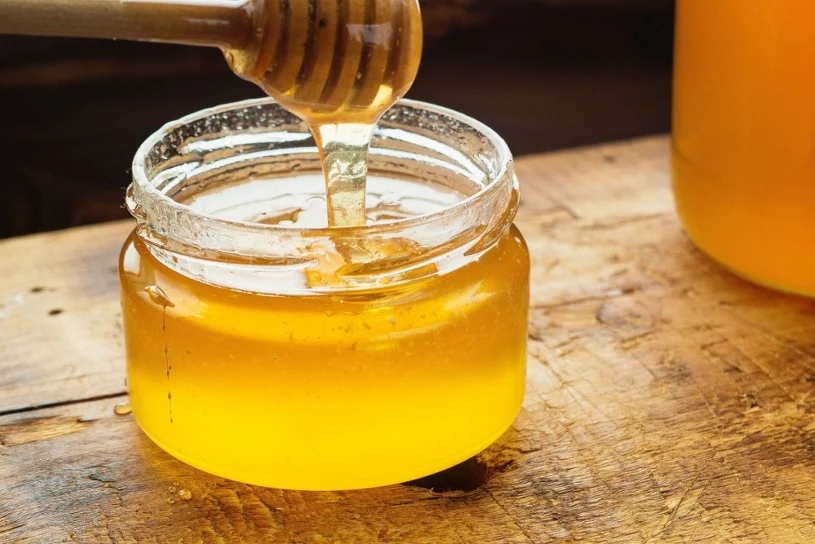 Dodaj 1 łyżeczkę do ciepłej wody. Szybciej zaśniesz, a noc będzie spokojna