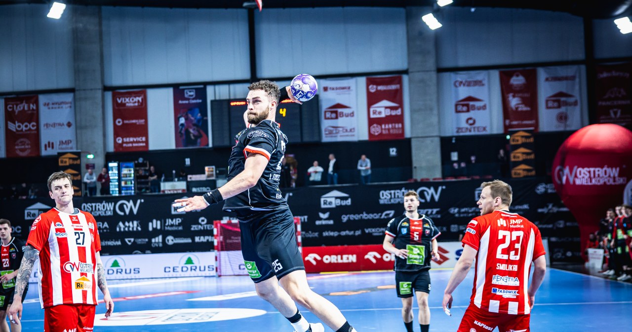 Ambitny MMTS postraszył Ostrovię. Do odwrócenia dwumeczu zabrakło niewiele