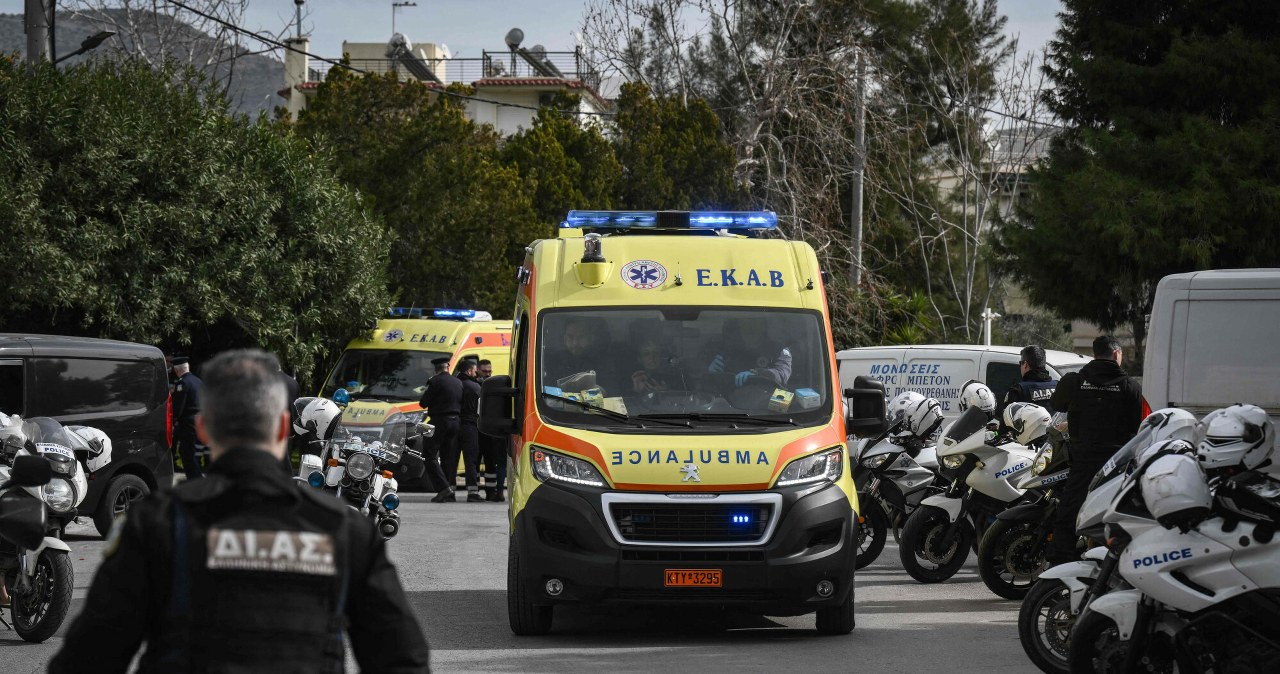 Mężczyzna otworzył ogień w centrum Aten. Trwa obława