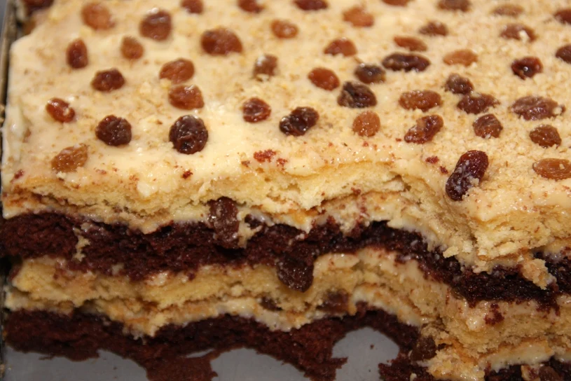 Specjał bratowej to pełen smaku i aromatu deser. Znika w mig z talerza