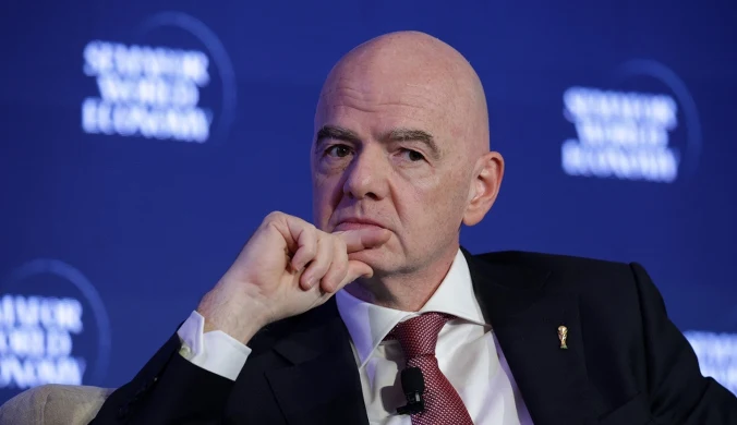 Szef FIFA chciał być traktowany jak papież. Szybko sprowadzili go na ziemię