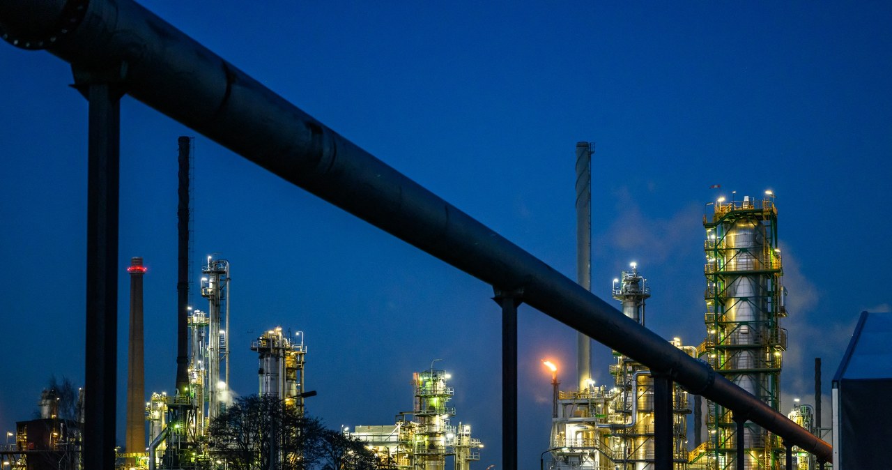 Niemiecki dziennik o rozmowach z Polską w sprawie ropy. "Mogą być trudne"