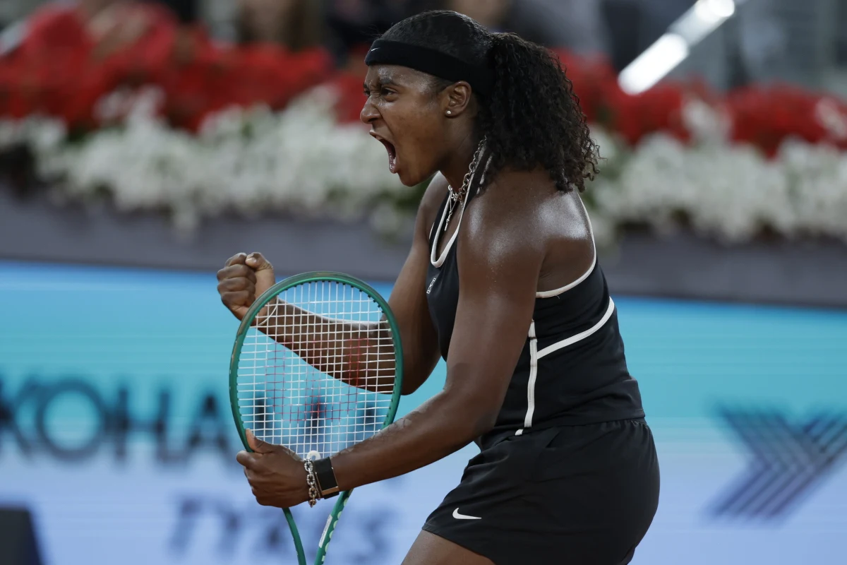 Koniec zwycięskiej serii Aryny Sabalenki. Broniąca trofeum Białorusinka zmarnowała sześć piłek meczowych i przegrała z Amerykanką Hailey Baptiste (nr 30.) 6:2, 2:6, 6:7 (6-8) w ćwierćfinale turnieju WTA 1000 na kortach ziemnych w Madrycie. 