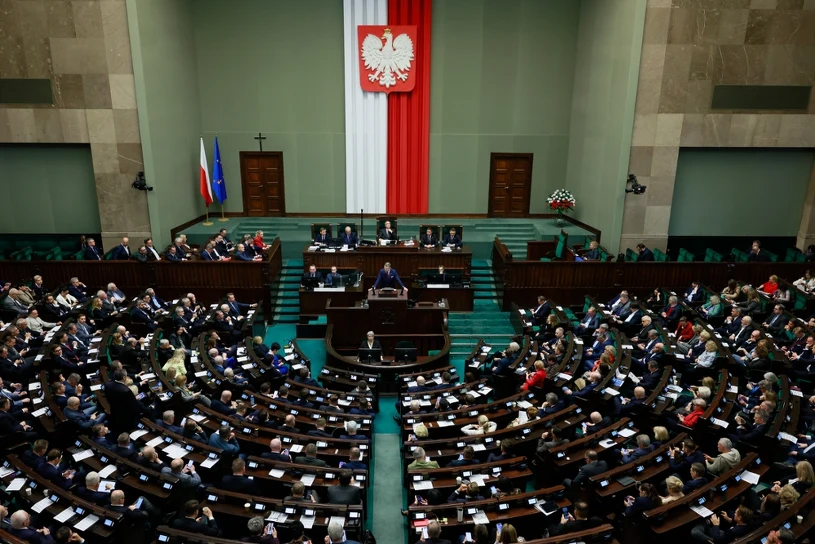 Rośnie różnica między liderem i PiS. Nowy sondaż partyjny, są zaskoczenia