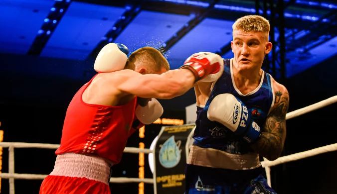 15:0 i koniec. "Nowy Gołota" nie ma litości, deklasacja w ringu