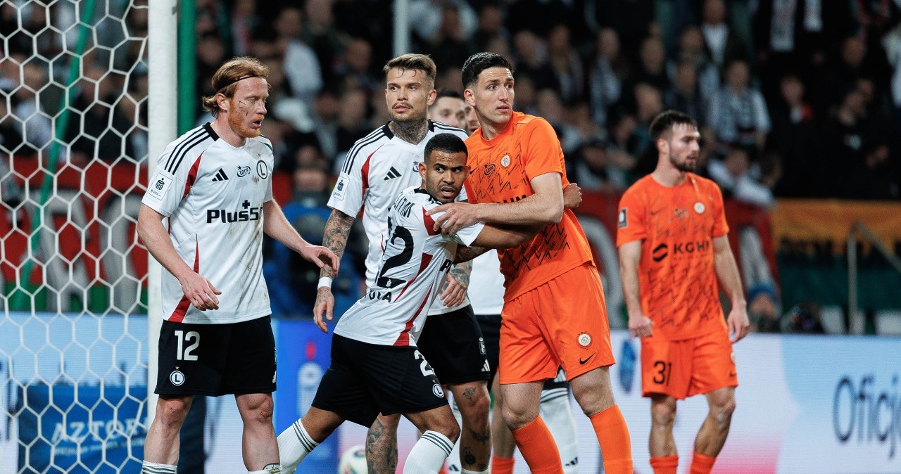 Legia Warszawa może stracić gwiazdę. Główny rywal wkracza do akcji