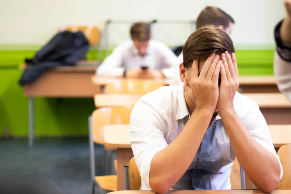 Początek maja to czas, kiedy tysiące uczniów w całej Polsce przystępuje do egzaminu maturalnego. Sprawdzamy, jaka pogoda czeka maturzystów w dniach 3-5 maja. Czy aura będzie sprzyjać skupieniu, czy może przyniesie niespodziewane utrudnienia? Zobacz, co prognozuje IMGW.
